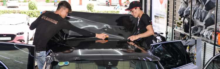 Hướng dẫn cách dán, gỡ Decal xe máy tại nhà ai cũng làm được